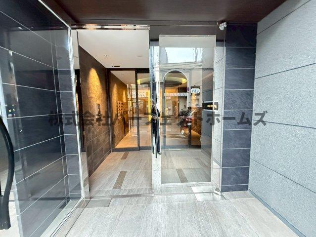 エントランス　建物の内部です
