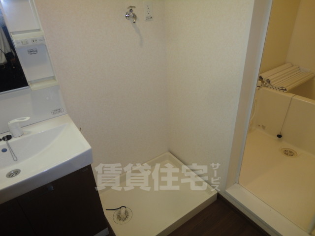 トイレ　洗濯機置場