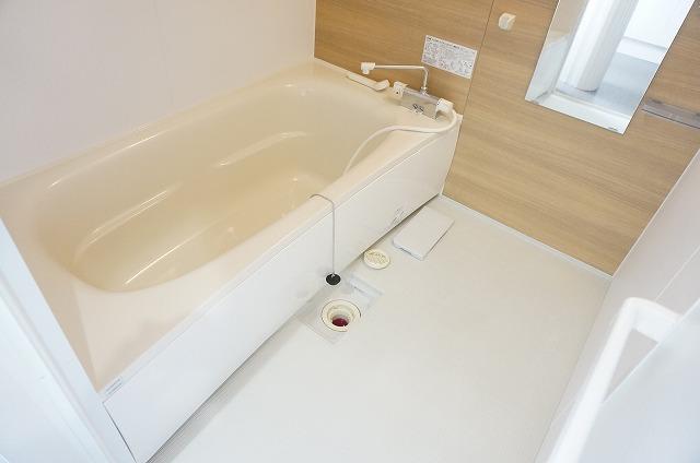 バス・シャワールーム　浴室