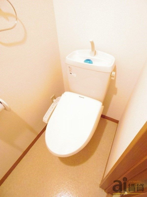 トイレ　※同仕様写真