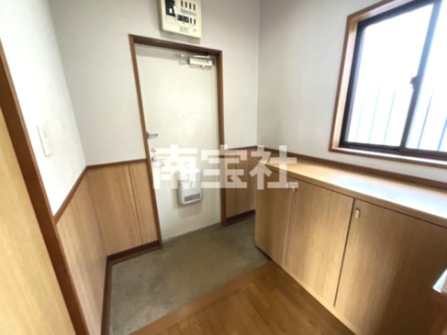 玄関　シューズボックスがあるのが嬉しいですね！