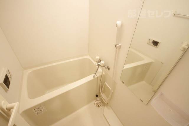 バス・シャワールーム　写真は２０４号室です