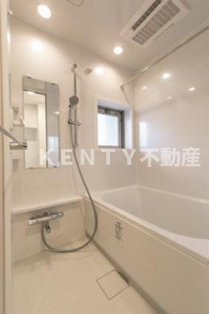 バス・シャワールーム　ゆったり過ごせるお風呂です