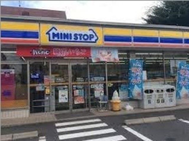 コンビニ　ミニストップ八王子明神町店（コンビニ）まで216m