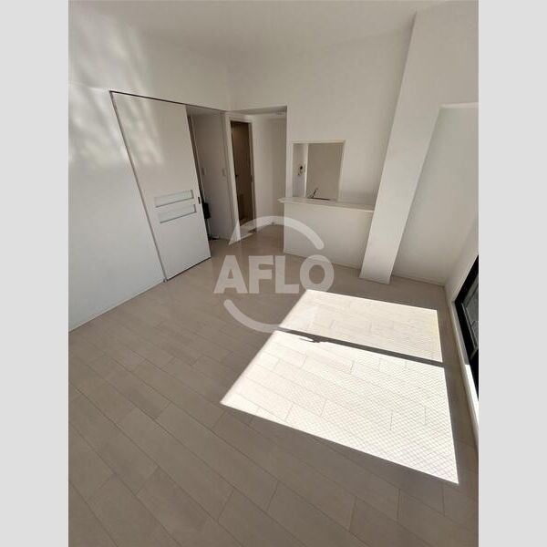 居室・リビング　S-RESIDENCE新大阪駅前　リビング