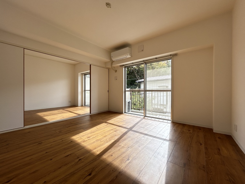 居室・リビング　使いやすい形の為、レイアウトを楽しめます♪