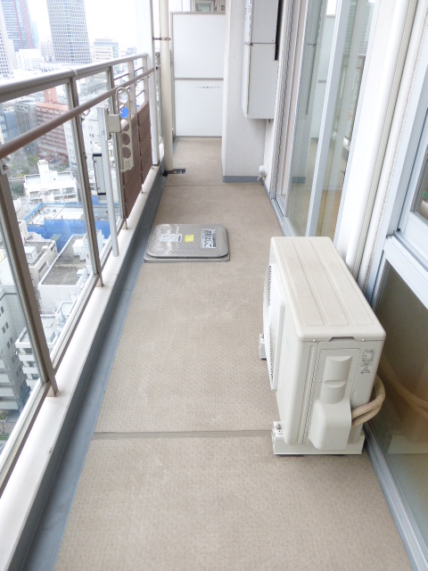 バルコニー　※別部屋の参考写真です。