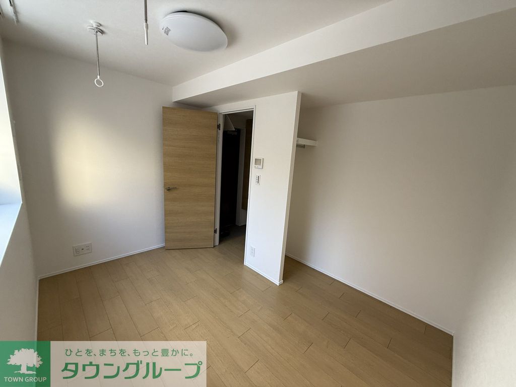 居室・リビング　エントランス