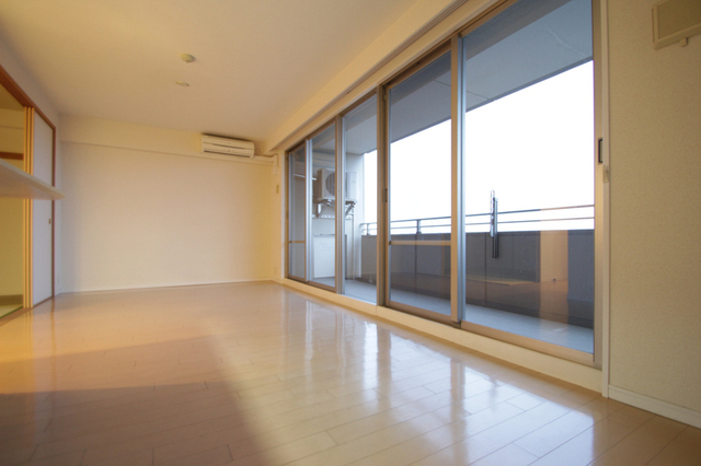 居室・リビング　※別室の参考写真です