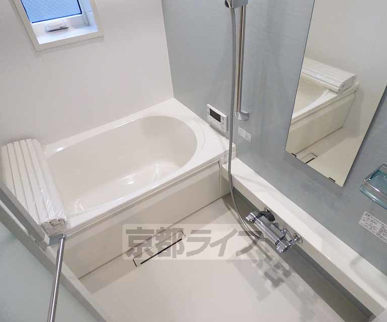 バス・シャワールーム　きれいな浴室です。