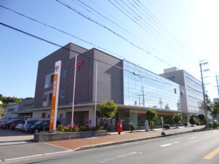 郵便局　伊勢郵便局（郵便局）まで2185m