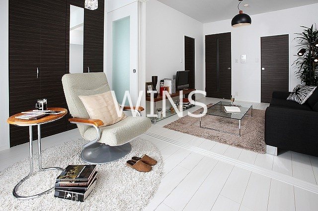 居室・リビング　別部屋参考写真です