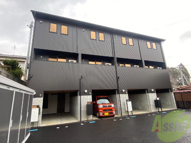 建物外観　仙台市青葉区国見４（ガレージハウス東北福祉大駅前）