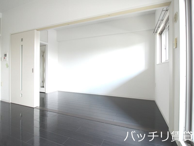 その他部屋・スペース　別部屋の為現状優先