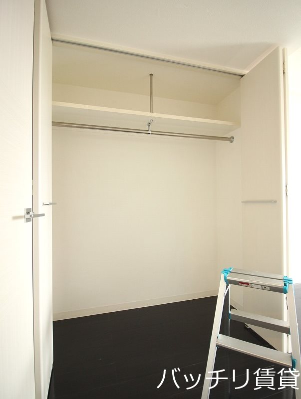 収納　別部屋の為現状優先