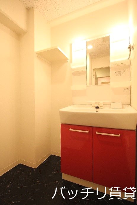 洗面設備　別部屋の為現状優先