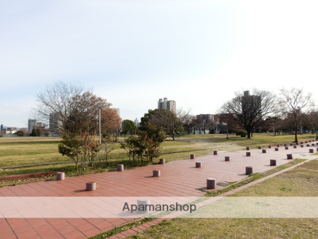 公園　難波宮跡公園（公園）まで558m