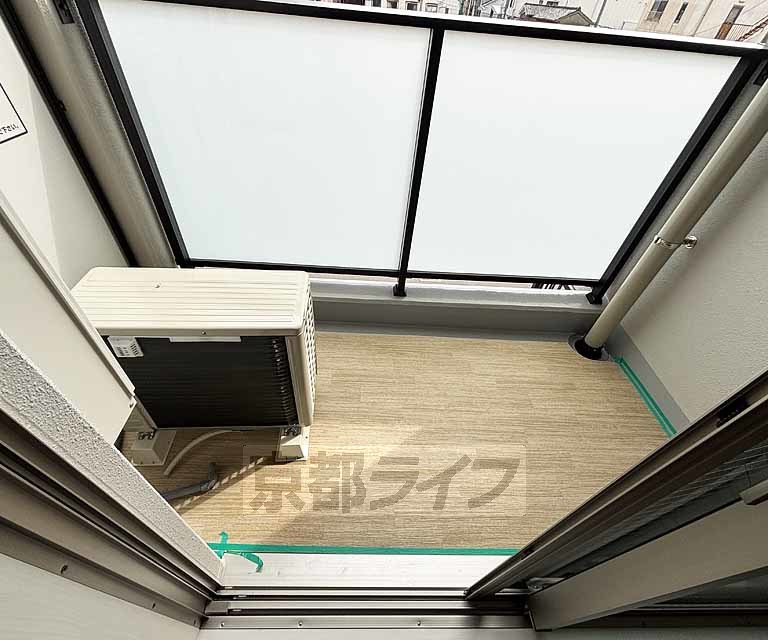 建物外観　・建築中