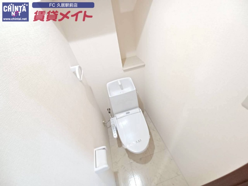 トイレ　別部屋参考写真です。