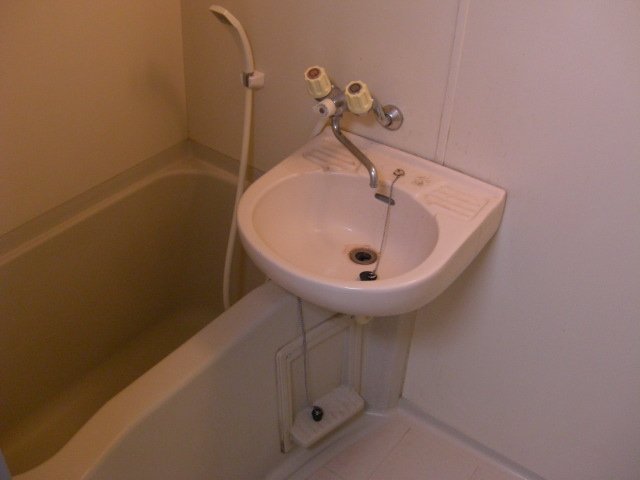バス・シャワールーム　同物件別号室