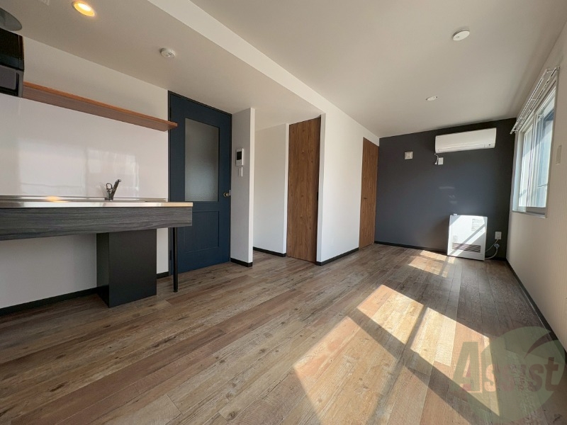 居室・リビング　広々としたリビングですね。使い勝手がよさそうですね！