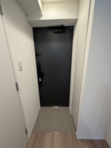玄関　※223号室のお写真です