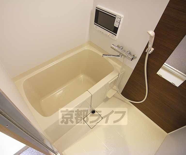 バス・シャワールーム　ゆったり浸かりたくなる浴室。