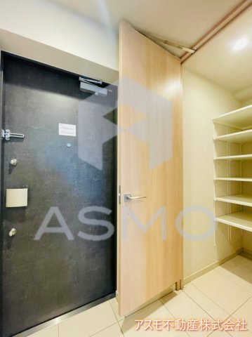 玄関　同マンション別部屋参考写真