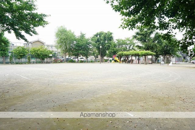 公園　若葉公園（公園）まで557m