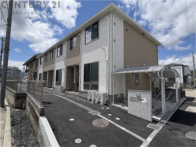 建物外観　宅配BOX付きで不在時でも便利です！