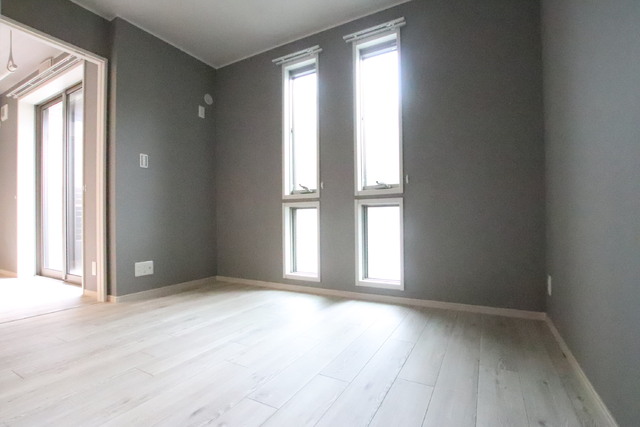 その他部屋・スペース　小窓ありで明るく換気もできるお部屋♪　過去募集時写真