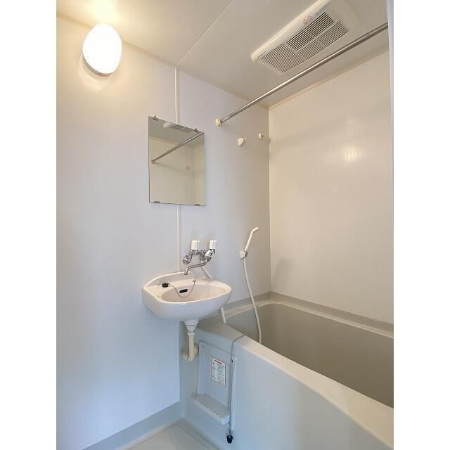 バス・シャワールーム　別部屋参考写真