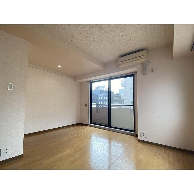 居室・リビング　※別部屋参考写真