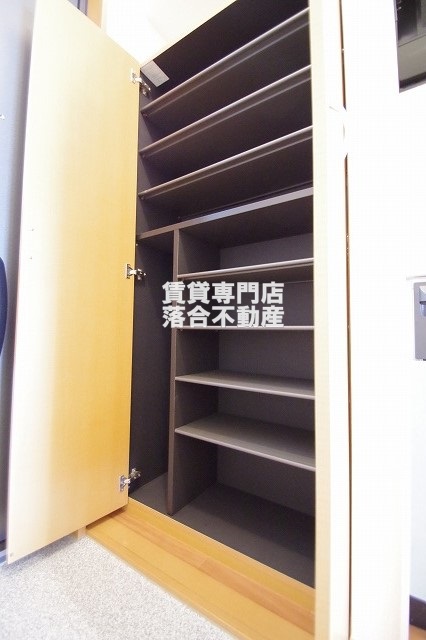 収納　大きなシューズ収納