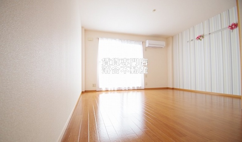 居室・リビング　明るくて綺麗なお部屋♪