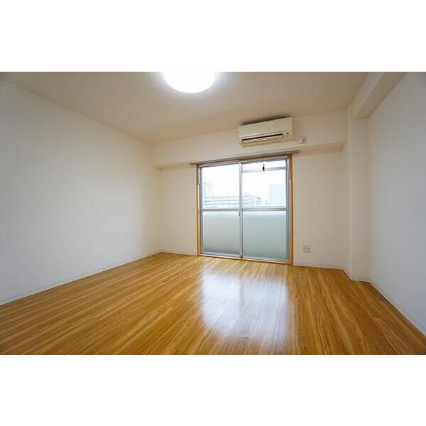 居室・リビング　同仕様写真となります。