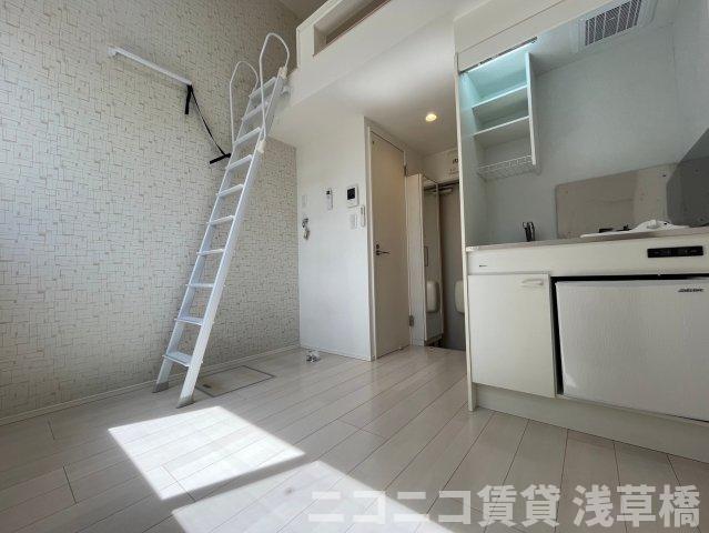 居室・リビング　106号室イメージの為、現状を優先致します。