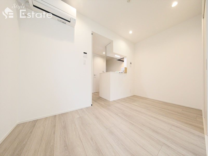 居室・リビング　同仕様内装