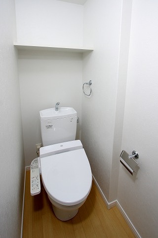 トイレ　※写真と異なる場合は現状優先。