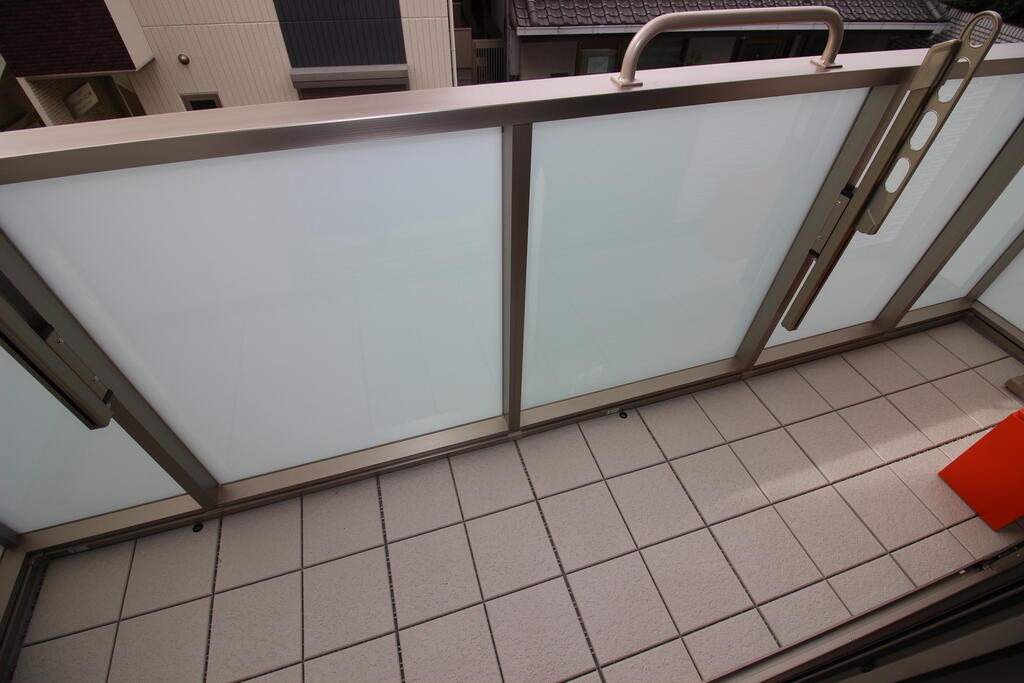 バルコニー　バルコニー：画像は同社類似物件の写真