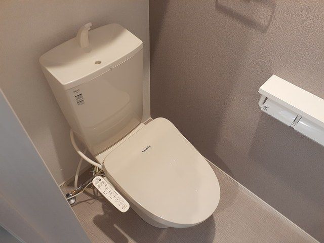 トイレ　ゆったりとした空間のトイレです