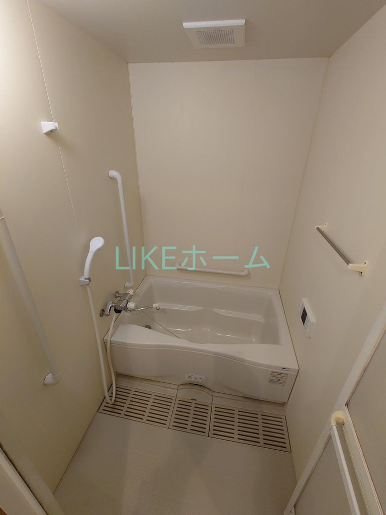 バス・シャワールーム　バス