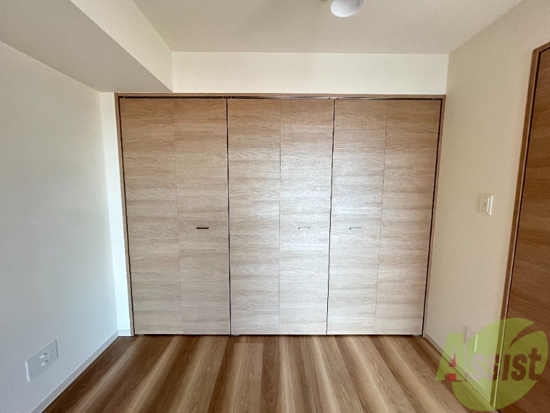 収納　収納はこちらをご利用下さい。中の様子が気になりますね。