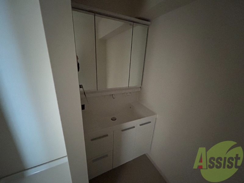 洗面設備　洗面台はこちらです。朝の身支度にご活用下さい。