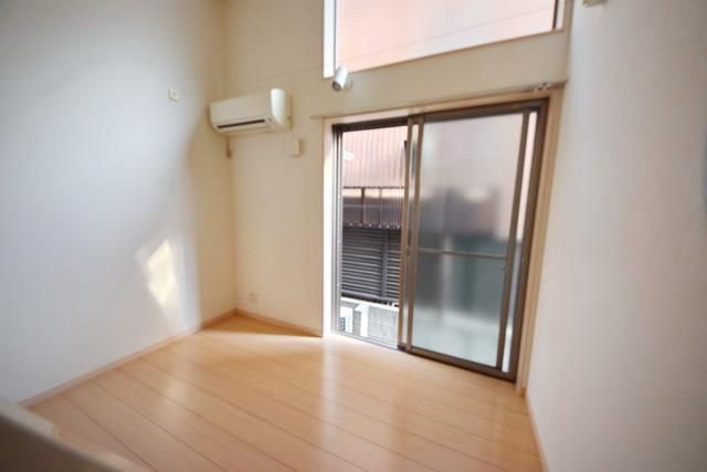 居室・リビング　★寝室★