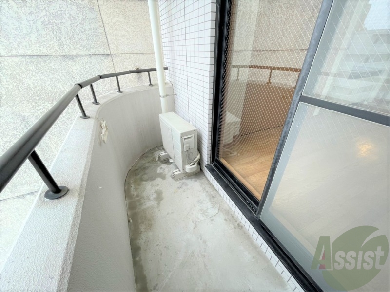 バルコニー　バルコニーの様子です。洗濯物も外に干せますよ。