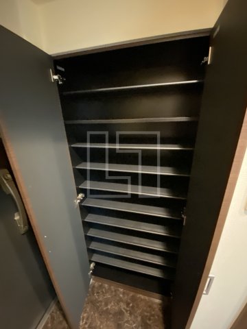 収納　スプランディッド淀屋橋DUE　下駄箱