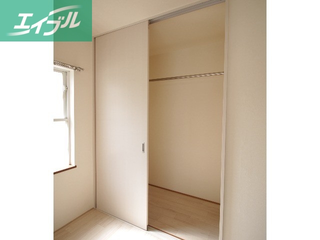 収納　クローゼット