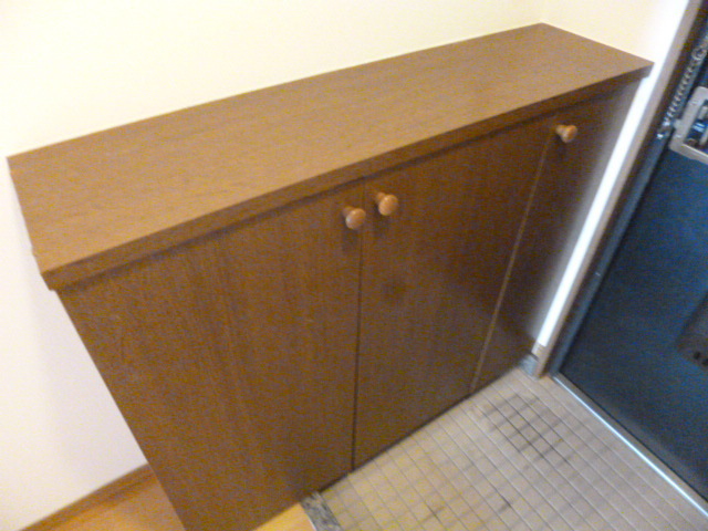 玄関　玄関にはシューズボックス設置してます。