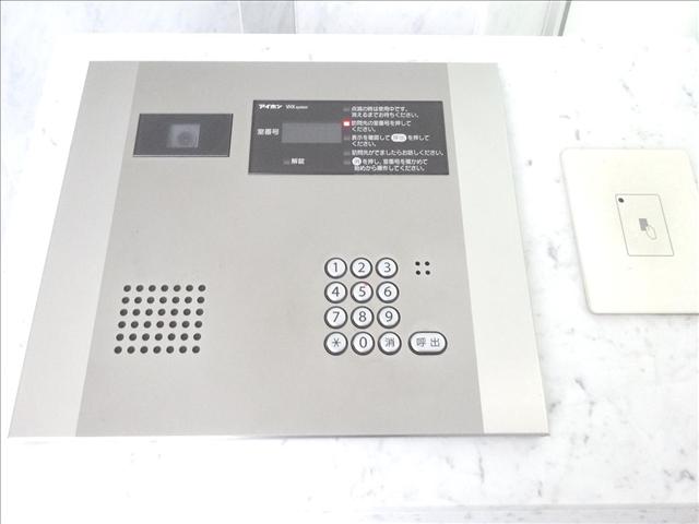 セキュリティ　オートロック付き